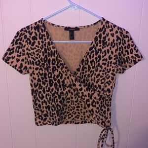brand forever 21, size small, cheetah print cropped wrap top